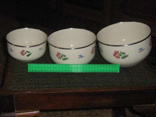 Enamel Bowl Set of 3