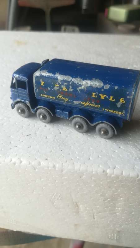Matchbox 10e Folden Sugar Container Truck