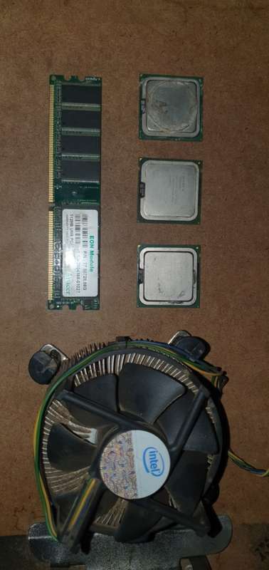 COMPUTER PARTS SELLING AS BUNDLE