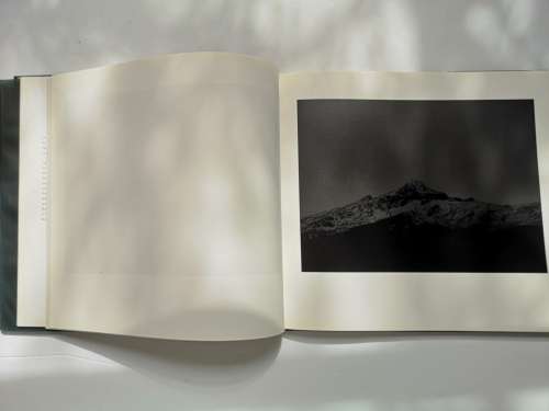 Stille Berge by Michael Schnabel