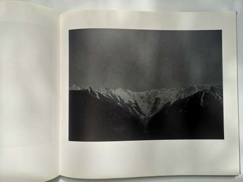 Stille Berge by Michael Schnabel