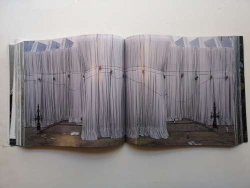Wrapped Reichstag, Berlin, 1971-95 (Jumbo S.) Paperback  Jeanne-Claude and Christo (Author)