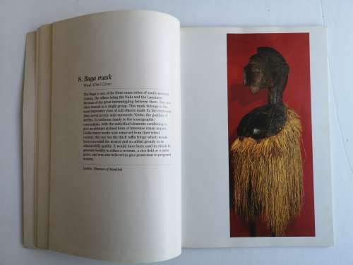 African Masks Paperback  September 1, 1978 by Robert Bleakley  (Author)