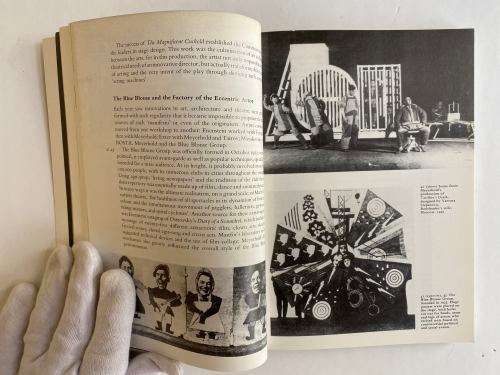 Performance Art: From Futurism to the Present:(World of Art) by RoseLee Goldberg