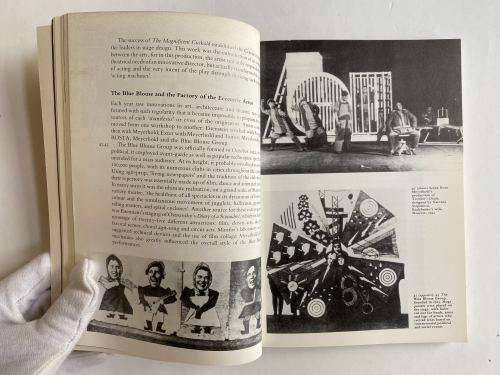 Performance Art: From Futurism to the Present:(World of Art) by RoseLee Goldberg