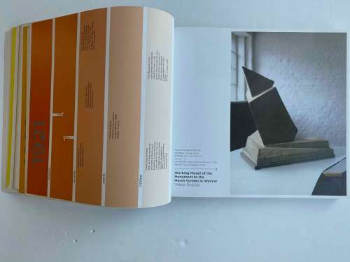 Bauhaus: A Conceptual Model by Michael Siebenbrodt (Author), Jeff Wall (Author), Klaus Weber(Author)