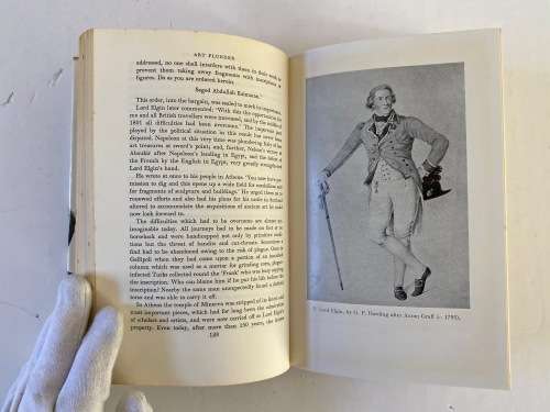 Art plunder: The fate of works of art in war,revolution and peace by Wilhelm Treue