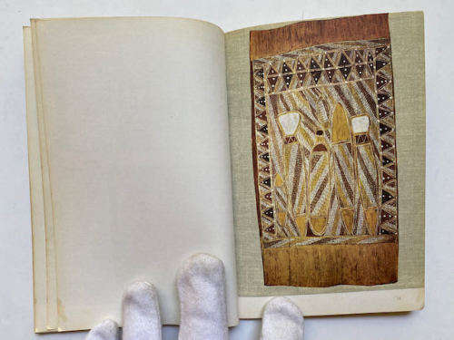 Aboriginal paintings from Australia [Fontana UNESCO art books series]