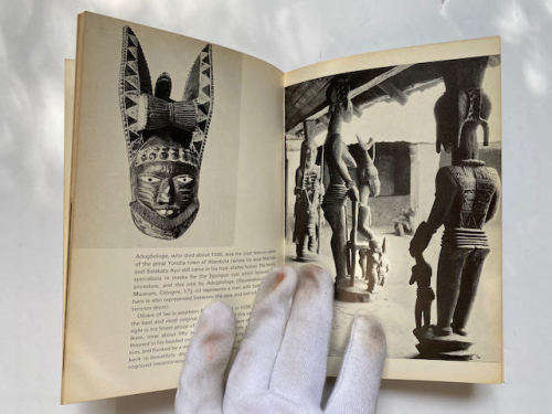African Sculpture by William Fagg (Author), Margaret Plass (Author)