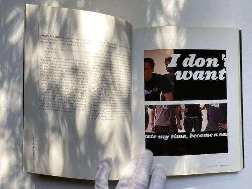 Mtiv: Process, Inspiration and Practice for the New Media Designer by Hillman Curtis