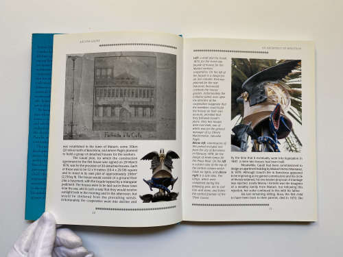 Antoni Gaudi (Chaucer Library of Art) by Derek Avery