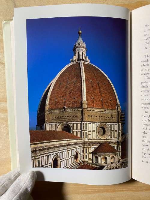 Brunelleschi`s Dome: The Story of the Great Cathedral in Florence