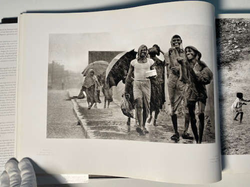 Delhi Contrasts and Confluence by Raghu Rai