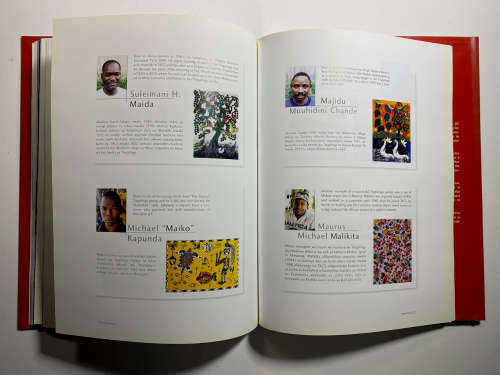 Tinga Tinga - Popular Paintings from Tanzania by Yves Goscinny