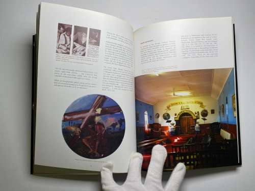 Polly Street. The Story of an Art Centre by Elza Miles.
