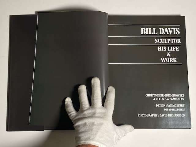 Bill Davis: Sculptor : His Life & Work