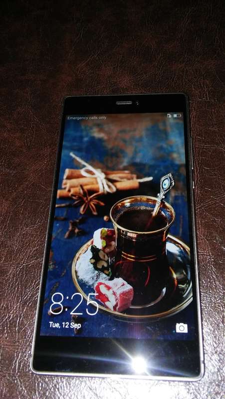 ***Original Boxed Huawei P8 dual Sim 16 GB (2017 model)