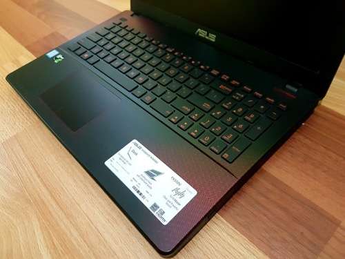 ***MINT GAMING ASUS i7 6th GEN QUAD-CORE// 16 GB RAM// NVIDEA GTX 950M// 15" FHD// 1 TB SATA 3 DRIVE