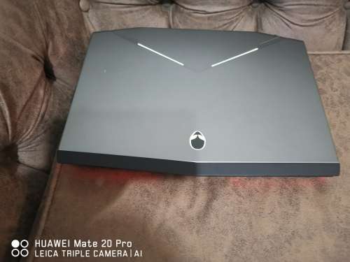 *** MINT DELL ALIENWARE Intel® Core i7 Quad-Core ** Nvidia Geforce GRAPHICS** 8 GB RAM**