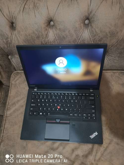 ***LIKE NEW LENOVO T460slim i5 6th gen// 8 GB RAM// 14" FULL HD// 256 GB SSD ULTRABOOK