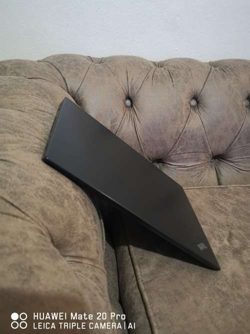 ***LIKE NEW LENOVO T460slim i5 6th gen// 8 GB RAM// 14" FULL HD// 256 GB SSD ULTRABOOK