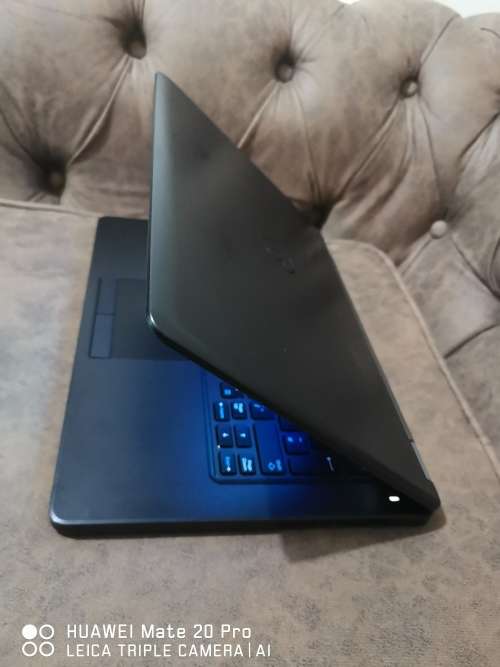*** TOP CLASS DELL LATITUDE i5 5TH Gen // 4 GB RAM// 500 GB SATA DRIVE BUSINESS CLASS LAPTOP