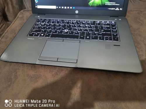 ***MONSTER SPECS*** HP ELITE BOOK 15" FHD i7 5th GEN// 4G LTE// 8 GB RAM// 1 TB SATA DRIVE