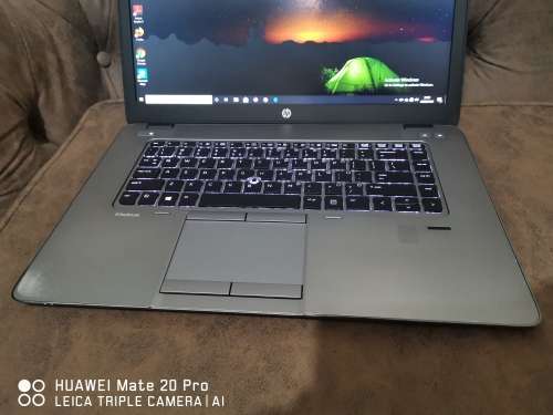 ***MONSTER SPECS*** HP ELITE BOOK 15" FHD i7 5th GEN// 4G LTE// 8 GB RAM// 1 TB SATA DRIVE