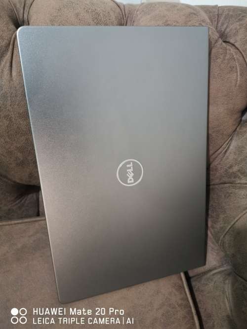 ***GAMING DELL VOSTRO i7 7th Gen// 15" FHD//NVIDIA 4GB DDR5 GFX// 8 GB RAM// 1TB SATA lll DRIVE