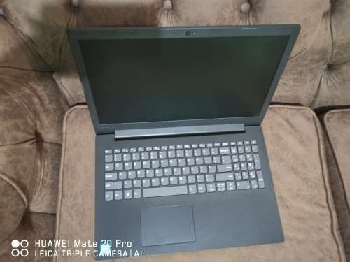 ***MONSTER*** LENOVO i7 8th Gen QUAD-CORE// 8GB RAM// 1 TB SATA DRIVE// 15.6 " HD SCREEN