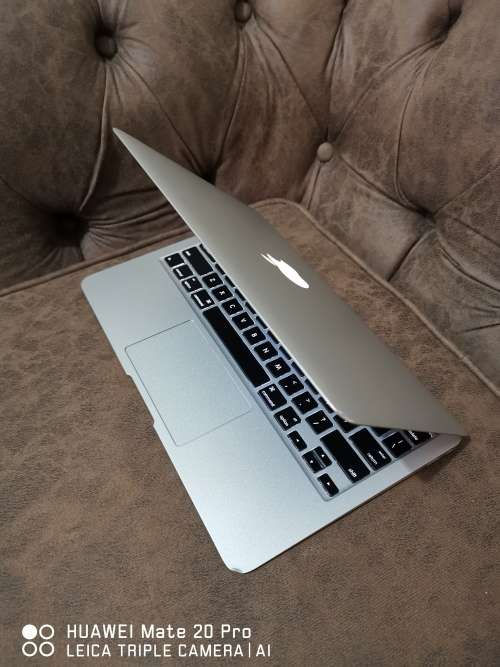 ***RARE LIMITED EDITION*** APPLE MACBOOK AIR Intel® Core i7** 512 GB SSD** 8 GB RAM** ULTRABOOK