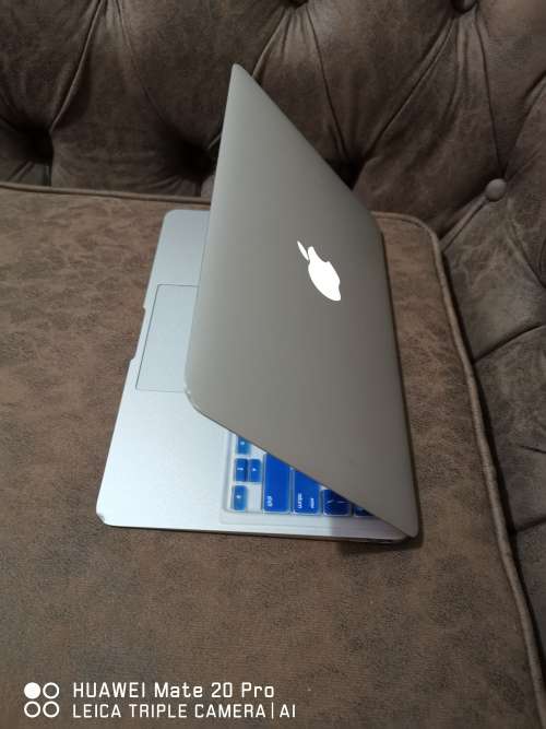 ***RARE LIMITED EDITION*** APPLE MACBOOK AIR Intel® Core i7** 512 GB SSD** 8 GB RAM** ULTRABOOK
