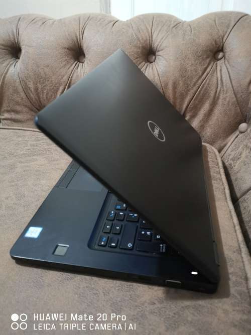 ***LIKE NEW DELL LATITUDE E5480 i5 7th GEN** 8GB RAM** 4G LTE** 256 GB SSD** FINGERPRINT ULTRA BOOK