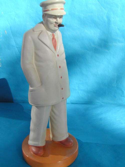 Pottery Statuette of Churchill