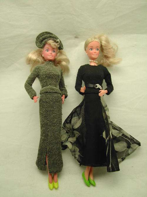 Pair Barbie Style Dolls