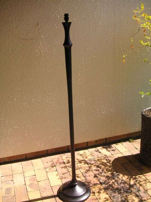 STANDARD LAMP