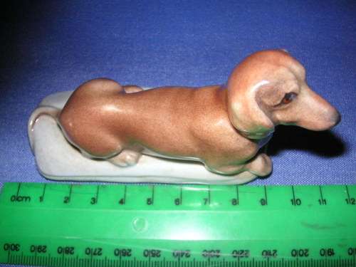 VINTAGE CHINA DACHSHUND