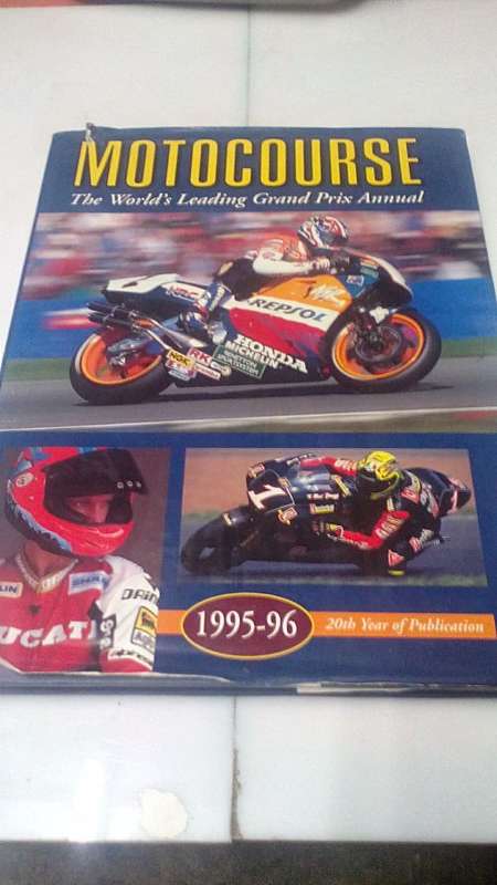 motocourse-the world's leading grand prix annual-1995/96-full color-very nice