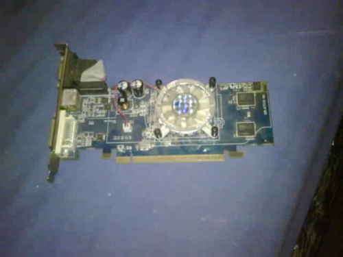 SAPPHIRE RADEON X1300 DDR2 128M 64 BIT