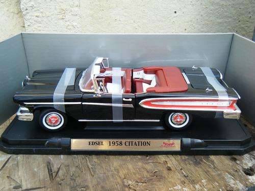 chevrolet impala(1961)-1:18scale-with original box