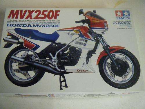 HONDA MVX250F-1:12 SCALE-BY TAMIYA-IN MINT CONDITION