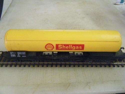 LIMA ITALY-HO SCALE-SHELLGAS-GOOD CONDITION