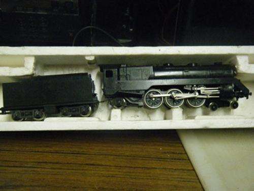 LIMA ITALY-STEAM LOCO-HO SCALE IN MINT CONDITION-SMOOTH RUNNING CONDITION+BOX