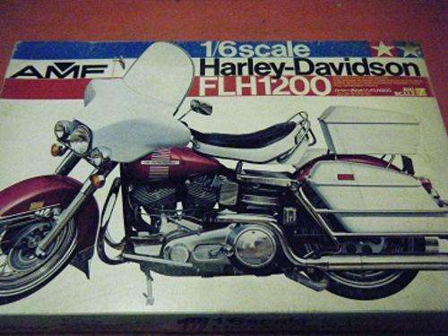 HARLEY DAVIDSON FLH 1200-1:6 SCALE-BY AMF-BOX SLIGHT FADE-PARTS INSIDE ALL SEALED UP