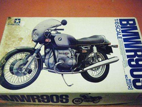 BMW R90S-BIG SCALE-1:6 SCALE-BOX HAS SOME WATER DAMAGE-KIT COMPLETE-PARTS INSIDE SEALED-BY TAMIYA
