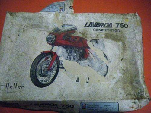 LAVERDA 750-COMPETITION-BY HELLER-1:8 SCALE-BOX IS BADLY DAMAGED BUT THE PARTS IS SEALED