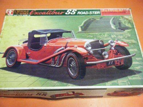EXCALIBUR SS ROADSTER-BY BANDAI-1:12 SCALE-SLIGHT BOX DAMAGE-COMPLETE-PLEASE SEE PICS