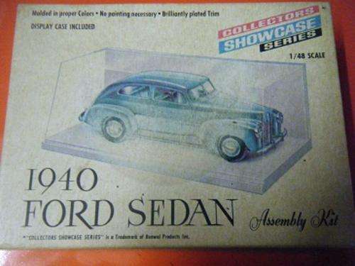 1940 FORD SEDAN-BY RENEWAL-1:48 SCALE-COMPLETE KIT-NO SHOWCASE -NO WALL BRACKET- BOX IS VERY OLD