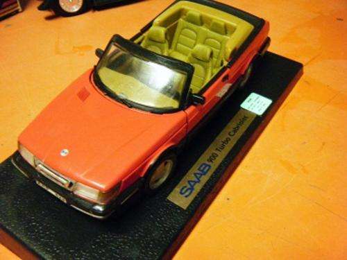 SAAB 900 TURBO CABRIOLET-CENTER MIRROR OFF BUT IUNCLUDED ASWELL AS WIPER-WITH BOX-ANSON-1:18 SCALE