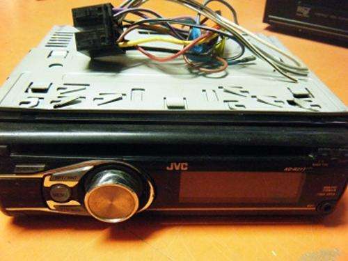 JVC KD-R311-MOS-FET 50Wx4-MP3-WMA-CAR CD PLAYER IN EXCELLENT WORKING CONDITION-WITH FACE COVER